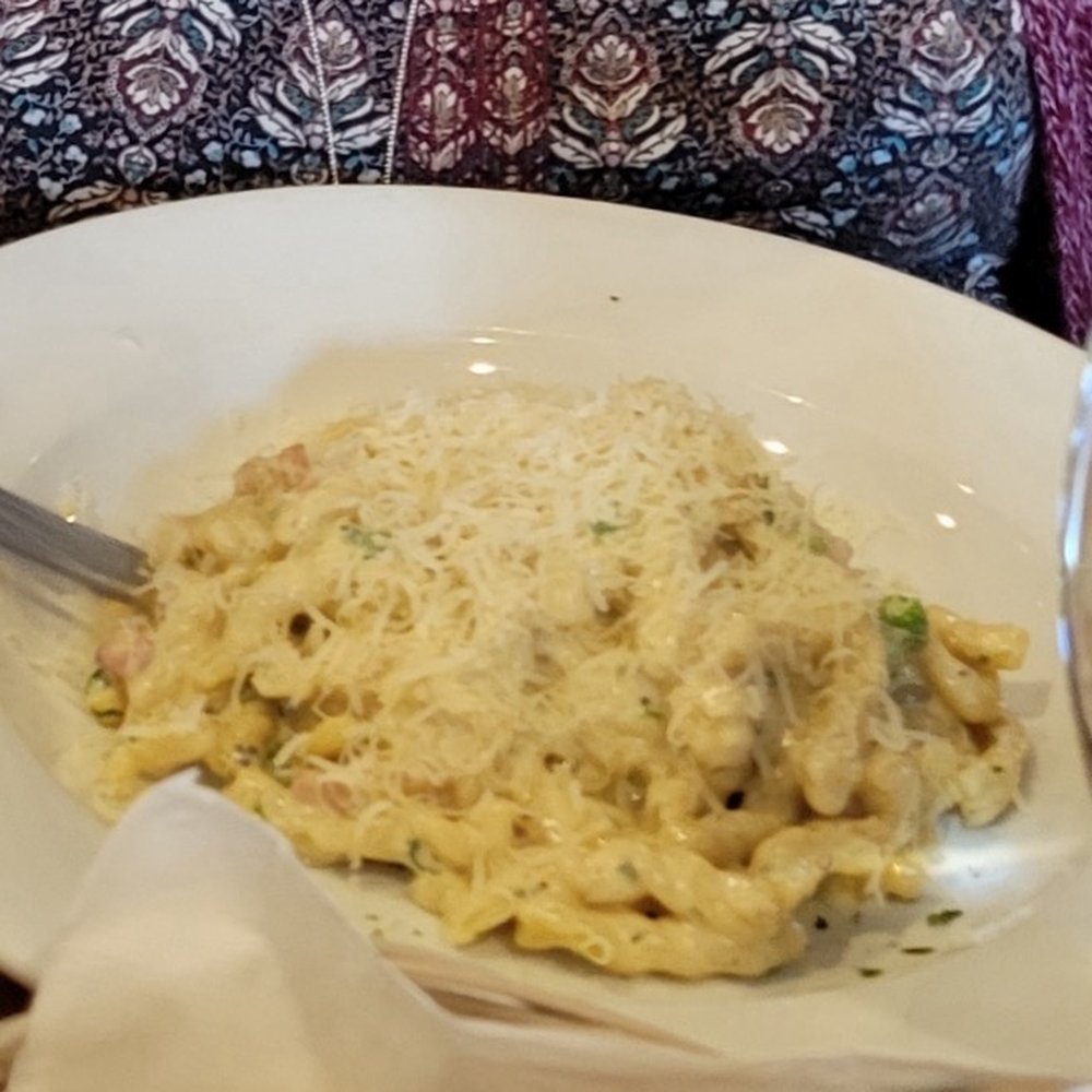 Versante - Pasta carbonara - Italian Near Me - Schwenksville, Pennsylvania Versante - Pasta carbonara - Italian Near Me - Schwenksville, Pennsylvania