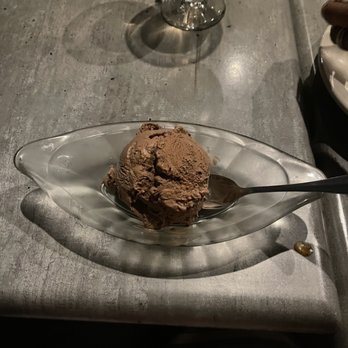 Becks - Huge scoop of ice cream for only $3.5! - Seafood Near Me - Augusta, Georgia