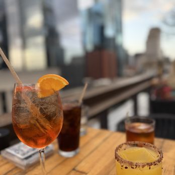 Edge Rooftop - Lounges Near Me - Austin, Texas
