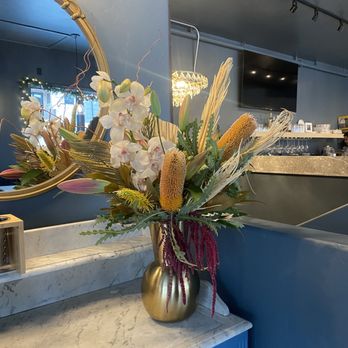Vine Street Social - Awesome wine bar right off Main St! Great for apres ski or light bite. - Wine Bars Near Me - Frisco, Colorado