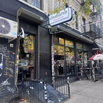 L'industrie Pizzeria - Pizza Near Me - Brooklyn, New York L'industrie Pizzeria - Pizza Near Me - Brooklyn, New York