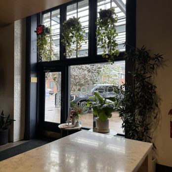 The Lox - Inside - Breakfast & Brunch Near Me - Columbus, Ohio