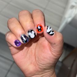 Saigon Nails Spa - My Disney Halloween nails.