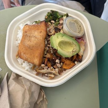 sweetgreen - Healthy Salads, Wraps, and Bowls - Salmon - Salad Near Me - Santa Rosa, California sweetgreen - Healthy Salads, Wraps, and Bowls - Salmon - Salad Near Me - Santa Rosa, California