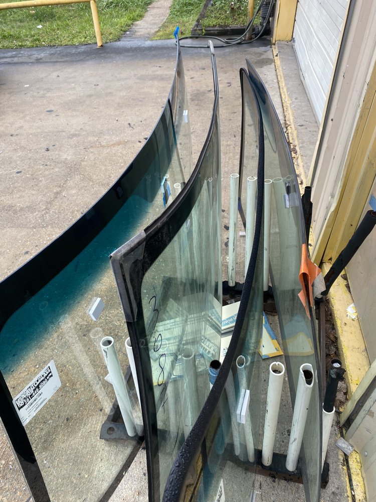 ARRIAGA AUTO GLASS Windshield Installation & Repair Houston, Texas