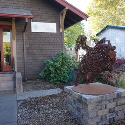 Kelley & Young Wines Tasting Room