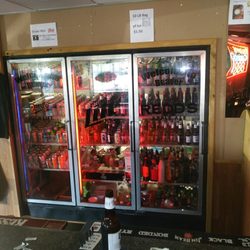 Beaver Saloon - Good beer selection.