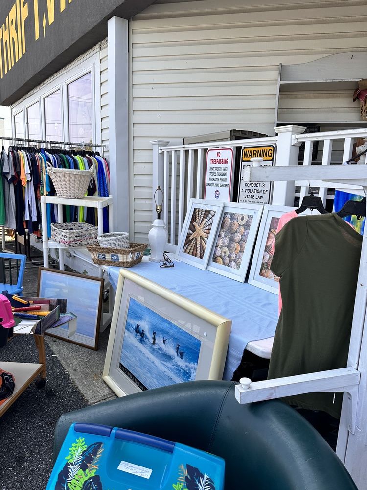 THRIFT AND TREASURES Updated March 2025 21 Photos & 43 Reviews 2609 Philadelphia Ave