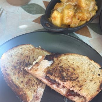 Cafe FeelLove - Cheesy Potatoes* Black Berry Brie Grilled Cheese - Coffee & Tea Near Me - St. George, Utah