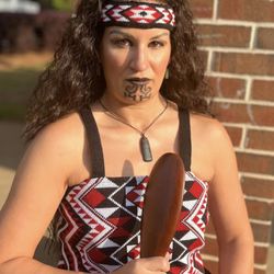 Dawn Mahealani Douglas and Mahealani's Polynesian Entertainment - Dawn Mahealani Douglas and Mahealani's Polynesian Entertainment in Atlanta, GA - Poi Dancer