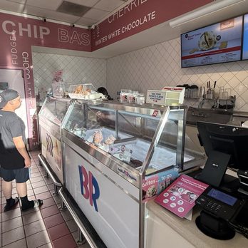 Baskin-Robbins - Ice Cream & Frozen Yogurt Near Me - San Jose, California Baskin-Robbins - Ice Cream & Frozen Yogurt Near Me - San Jose, California
