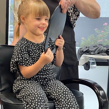 Salon Andalucia - Hair Salons Near Me - La Crescenta, California Salon Andalucia - Hair Salons Near Me - La Crescenta, California