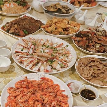 Ding’s Kitchen - a table full of food - Chinese Near Me - Newton, Massachusetts Ding’s Kitchen - a table full of food - Chinese Near Me - Newton, Massachusetts