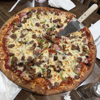 The Pizza Factory - Factory Deluxe Pizza - Pizza Near Me - Lindon, Utah The Pizza Factory - Factory Deluxe Pizza - Pizza Near Me - Lindon, Utah