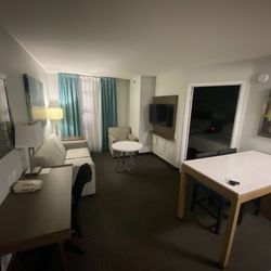 Staybridge Suites Guelph - Living area