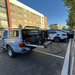 Cust rented a polestar and hotel did not have enough chargers to accommate guest. So vehicle could not get charged so it died over night.