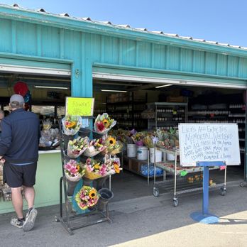 Hayashi Vegetable Stand - Fruits & Veggies Near Me - Oceano, California Hayashi Vegetable Stand - Fruits & Veggies Near Me - Oceano, California