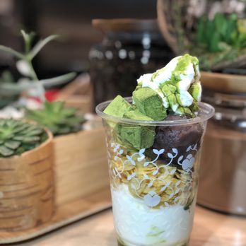 Nana's Green Tea - Matcha Nama Chocolate Parfait - Desserts Near Me - Vancouver, British Columbia Nana's Green Tea - Matcha Nama Chocolate Parfait - Desserts Near Me - Vancouver, British Columbia