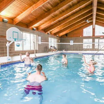 Summit Ridge - Indoor swimming pool - Apartments Near Me - Duluth, Minnesota Summit Ridge - Indoor swimming pool - Apartments Near Me - Duluth, Minnesota