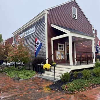 Freeport Oyster Bar - Out front - Seafood Near Me - Freeport, Maine Freeport Oyster Bar - Out front - Seafood Near Me - Freeport, Maine