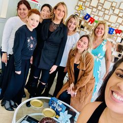 International Hair Salon - We have a great team