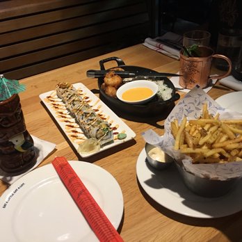 Earls Kitchen + Bar - New American Near Me - Miami, Florida Earls Kitchen + Bar - New American Near Me - Miami, Florida
