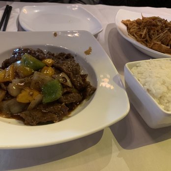 Sparkly Japanese Thai - Basil beef - Sushi Bars Near Me - Vaughan, Ontario