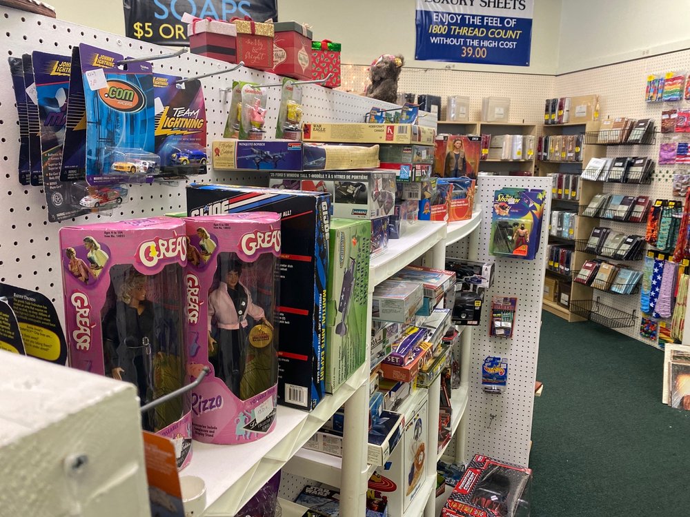 CRAFTIQUE CRAFT & ANTIQUE MALL 5846 Middlebelt Rd, Garden City, Michigan Arts & Crafts