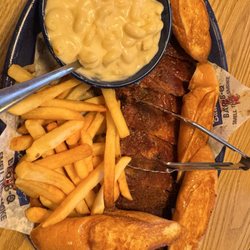 Bandana's Bar-B-Q and Catering
