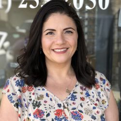Santa Clarita Family Optometry - Dr. Carol Mikhail