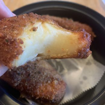Murph's Bar - Fried Smoked Mozzarella - Sports Bars Near Me - Philadelphia, Pennsylvania Murph's Bar - Fried Smoked Mozzarella - Sports Bars Near Me - Philadelphia, Pennsylvania