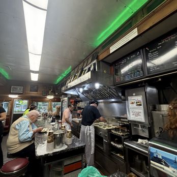Summit Diner - Interior - Diners Near Me - Summit, New Jersey Summit Diner - Interior - Diners Near Me - Summit, New Jersey