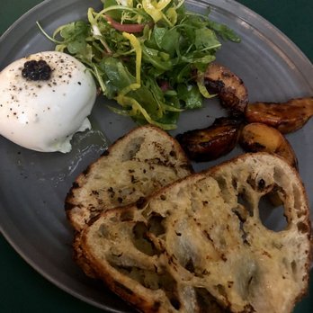 Fleetwood - Burrata with grilled peach - Mediterranean Near Me - Calistoga, California