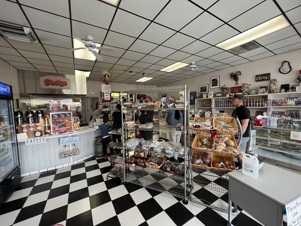 BIGHORN FUDGE TEMP. CLOSED Updated September 2024 36 Photos & 37