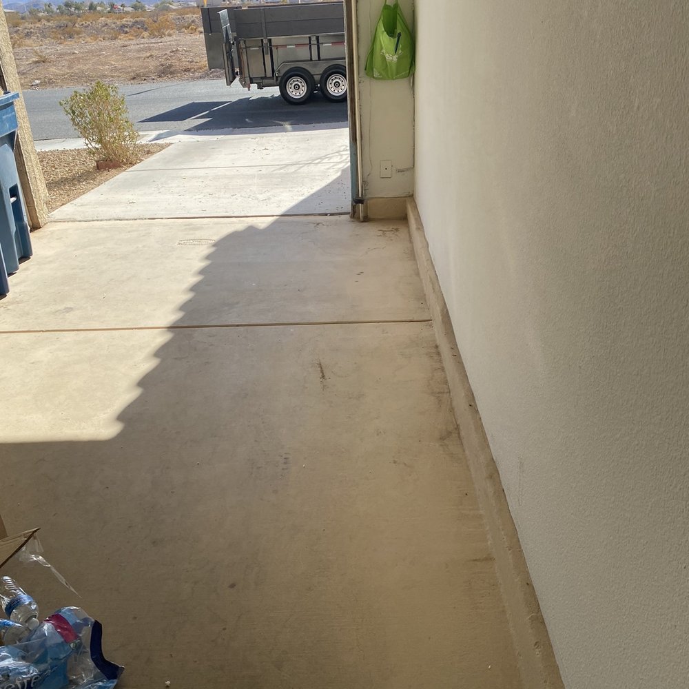Junk Monkeyz Junk Removal - He even sweep up the floor for you - Junk Removal & Hauling Near Me - Las Vegas, Nevada Junk Monkeyz Junk Removal - He even sweep up the floor for you - Junk Removal & Hauling Near Me - Las Vegas, Nevada
