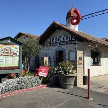 Grinderz - Front of Burger Joint - Burgers Near Me - Huntington Beach, California