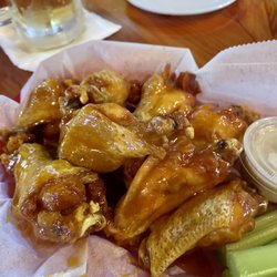 Lunker's Sports Grill