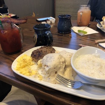 Another Broken Egg Cafe - Biscuits and gravy with a Bloody Mary - Cafes Near Me - Atlanta, Georgia Another Broken Egg Cafe - Biscuits and gravy with a Bloody Mary - Cafes Near Me - Atlanta, Georgia