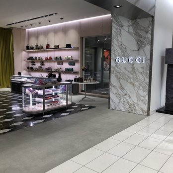 CF Toronto Eaton Centre - Gucci - Shopping Centers Near Me - Toronto, Ontario CF Toronto Eaton Centre - Gucci - Shopping Centers Near Me - Toronto, Ontario