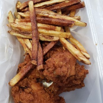Crunchy Fried Chicken & Pupuseria - Salvadoran Near Me - Springfield, Massachusetts Crunchy Fried Chicken & Pupuseria - Salvadoran Near Me - Springfield, Massachusetts