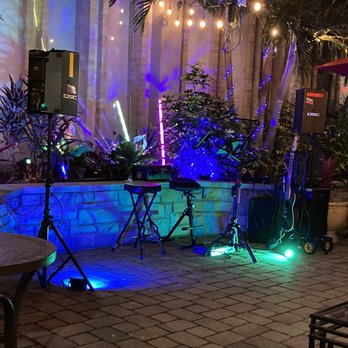 Cariño's Cafe - Live set - Cafes Near Me - Kissimmee, Florida
