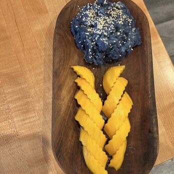 Luck Gai Cafe - Butterfly pea Sticky Rice with mango - Chicken Shop Near Me - Anaheim, California