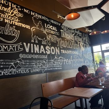Vinason Pho Kitchen - Kent - Nice interior display - Vietnamese Near Me - Kent, Washington