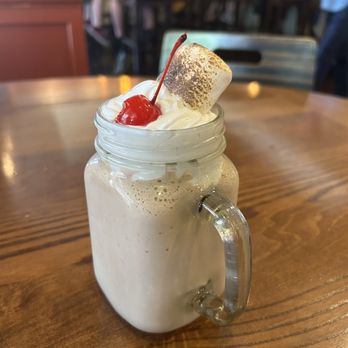 5 Star Burgers - Chocolate and salted Carmel milkshake - Burgers Near Me - Clayton, Missouri