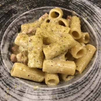 A Putia delle cose buone - Pasta with Pistachio Cream Sauce and Pancetta - Beer, Wine & Spirits Near Me - Siracusa, SR A Putia delle cose buone - Pasta with Pistachio Cream Sauce and Pancetta - Beer, Wine & Spirits Near Me - Siracusa, SR
