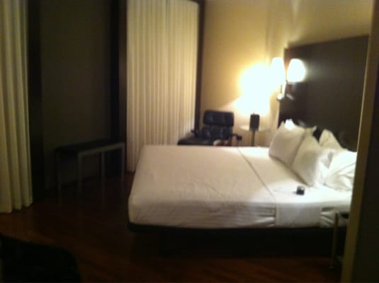 AC Hotel Valencia by null