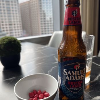 InterContinental Boston - Everything Boston in the lounge - Hotels Near Me - Boston, Massachusetts