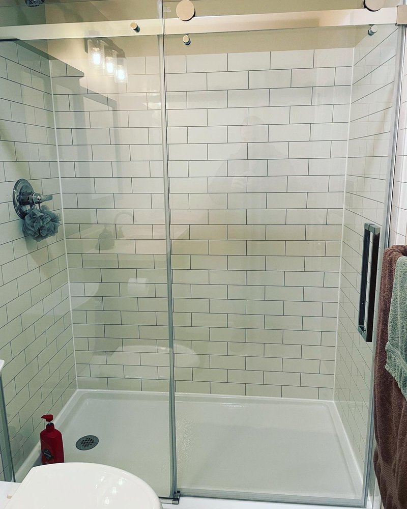 Slide of Lindsey Home Improvement