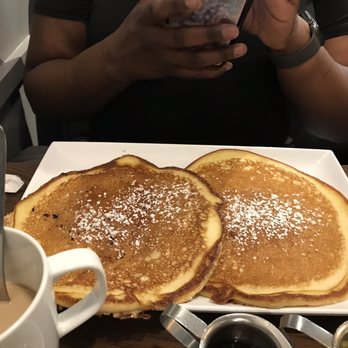 Gochas Breakfast Bar | Cascade - Buttermilk pancakes - Wine Bars Near Me - Atlanta, Georgia