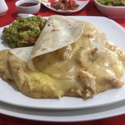 Los Cuates - Chicken Quesadilla